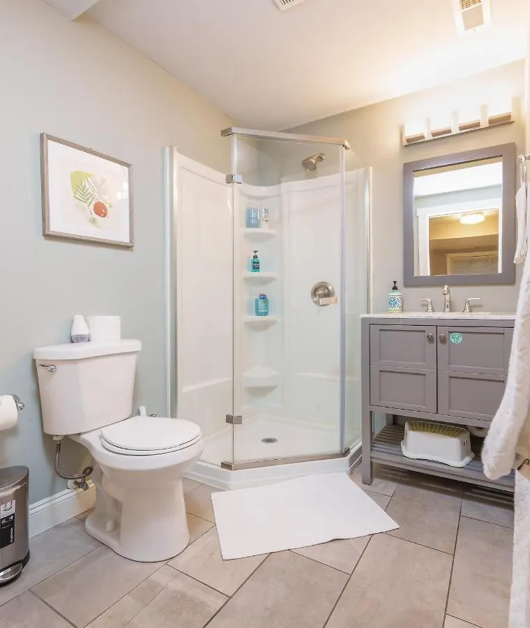 Upgraded Home With 5 Bedroom 4 Bath 4 Free Gated Parking Space, Family,Ev,Rv Friendly Seattle 0*,  United States