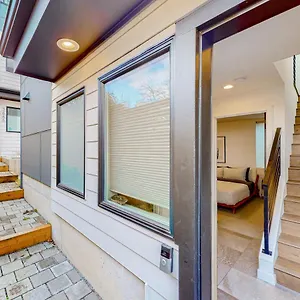  Holiday home Northlake Nirvana